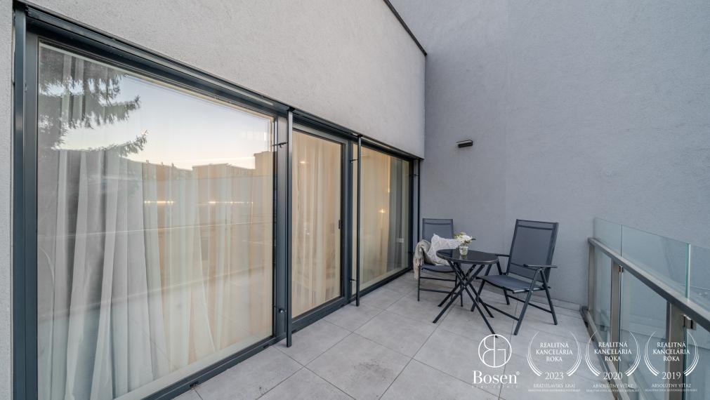 BOSEN | 2 bedroom apartment with terrace and parking space, Karpatská street - Old Town