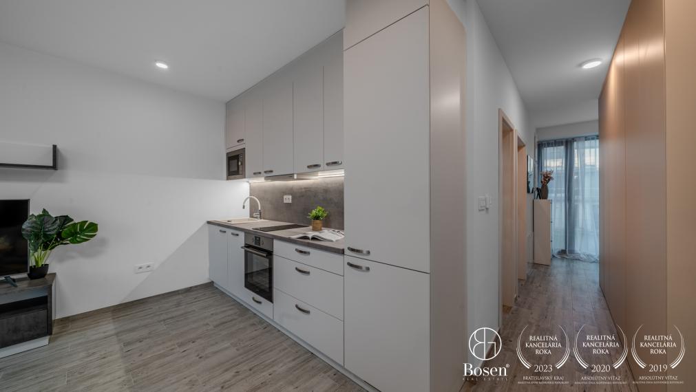 BOSEN | 2 bedroom apartment with terrace and parking space, Karpatská street - Old Town