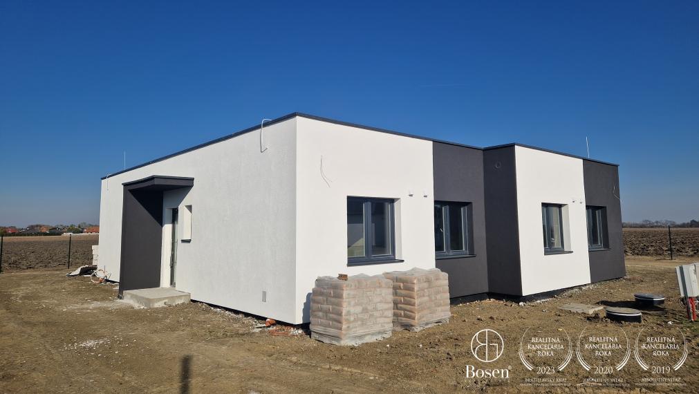 BOSEN |  3 izb.rodinný dvojdom na pozemku 389m2