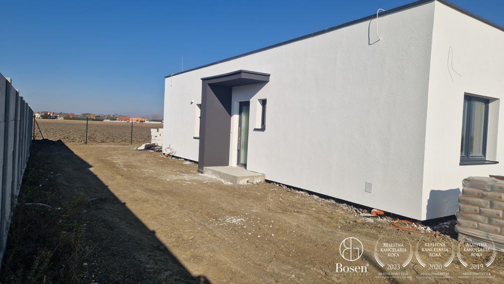 BOSEN |  3 izb.rodinný dvojdom na pozemku 389m2