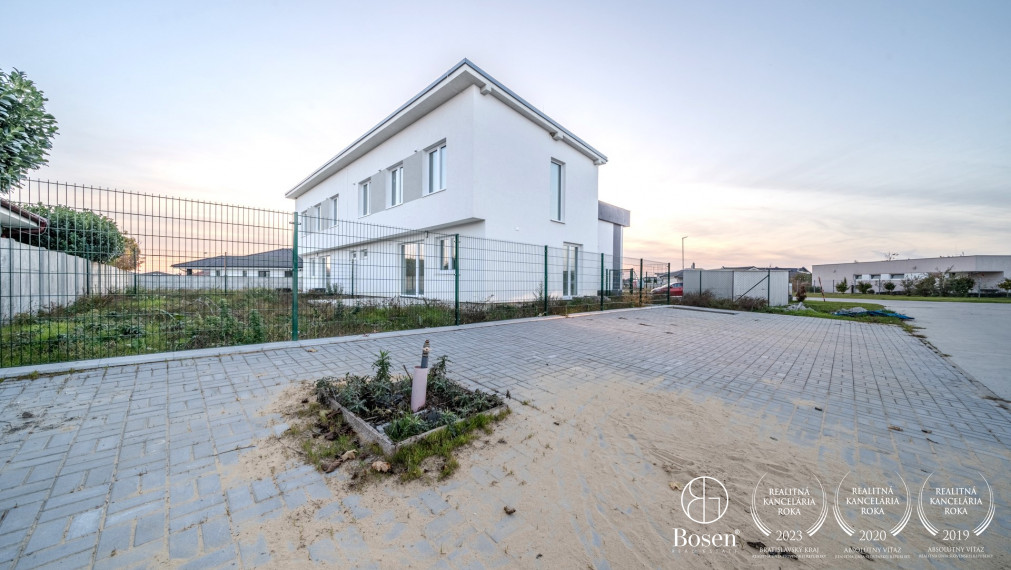 BOSEN | Akcia LETO!!! 198.000€ 4 izb Rodinný dvojdom v štandarde