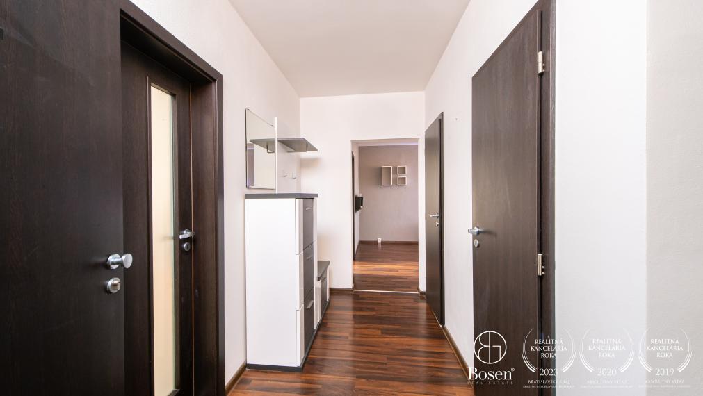 BOSEN | Na predaj priestranný 3 izbový byt, Sihoť - Trenčín, 74m2