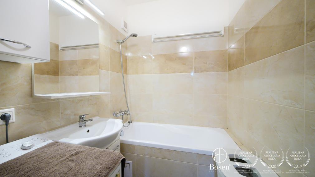 BOSEN | Na predaj priestranný 3 izbový byt, Sihoť - Trenčín, 74m2