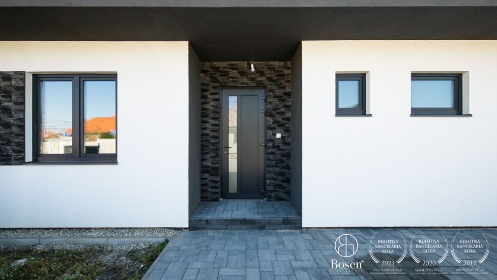 BOSEN | Na predaj priestranný 4-izbový rodinný dom v obci Kostolné Kračany