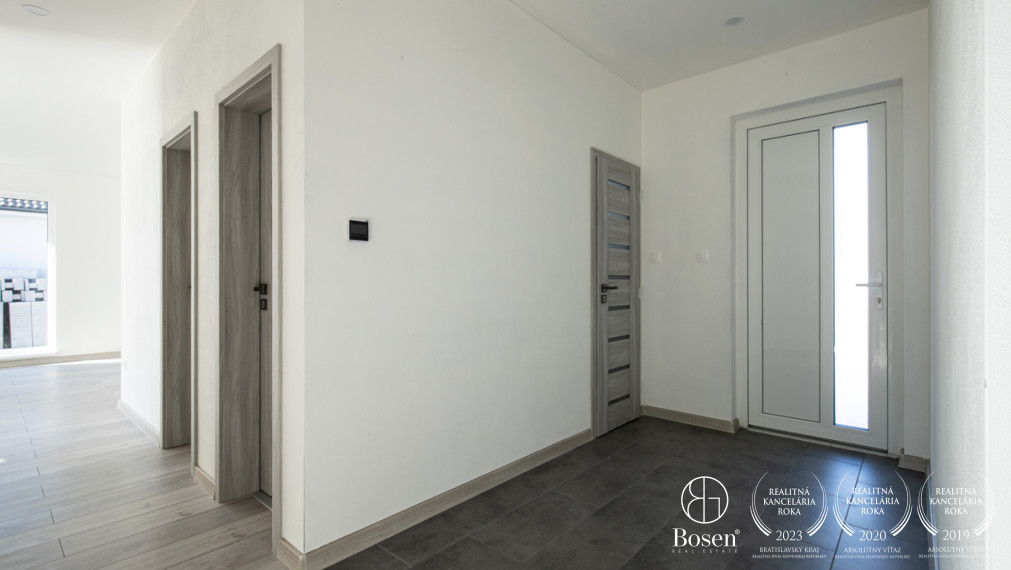 BOSEN | Na predaj priestranný 4-izbový rodinný dom v obci Kostolné Kračany