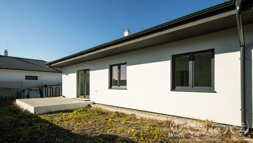 BOSEN | Na predaj priestranný 4-izbový rodinný dom v obci Kostolné Kračany