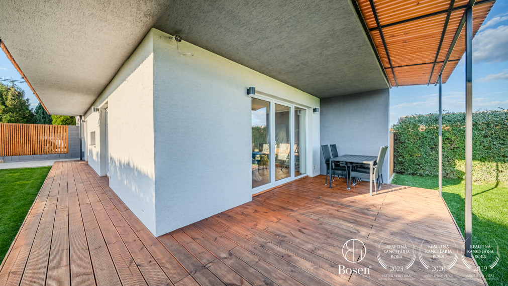 PREDANÉ BOSEN |  4-izbový poschodový dom, veľká dvojgaráž - Hviezdoslavov