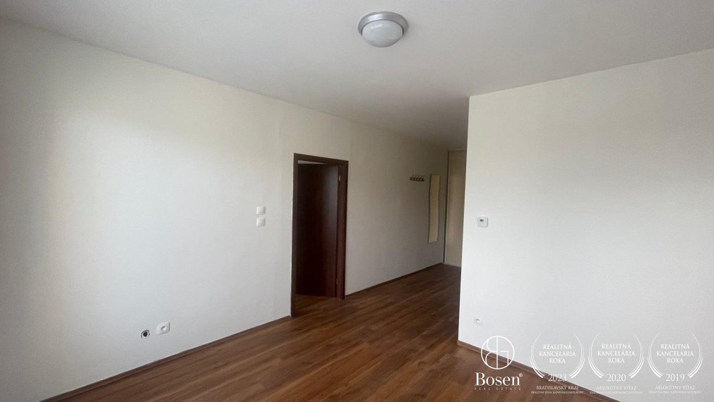 BOSEN | Na prenájom byt v centre Dunajskej Stredy v budove ROTUNDA