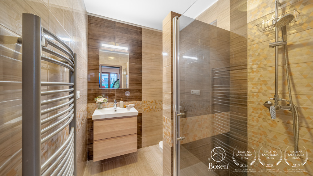 PRENAJATÉ - BOSEN | 4- izbový rodinný dom na prenájom, Malinovo