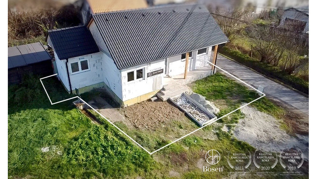 BOSEN | NOVÁ CENA, Novostavba pri termálnom kúpalisku, Rapovce.