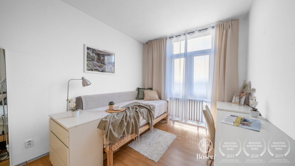 BOSEN |6 izbový RD s veľkou záhradou, s pivnicou a garážou v Miloslavove