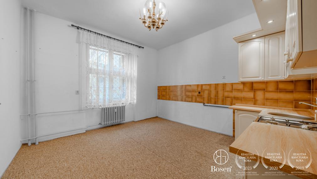 BOSEN | 3 izbový byt s vysokými stropmi, 86 m2, Staré Mesto, Bratislava