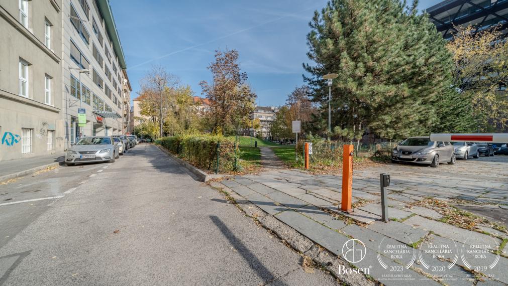 BOSEN | 3 izbový byt s vysokými stropmi, 86 m2, Staré Mesto, Bratislava