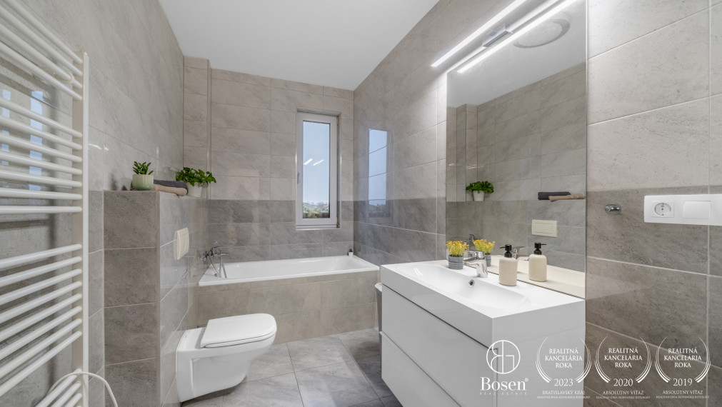 PREDANÉ: BOSEN | 4 izbový mezonet v rodinnom dome so záhradou, Bernolákovo