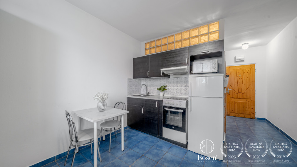 BOSEN | PREDANÉ | Slnečný 2-izbový byt, Vranovská, Petržalka, 35m2