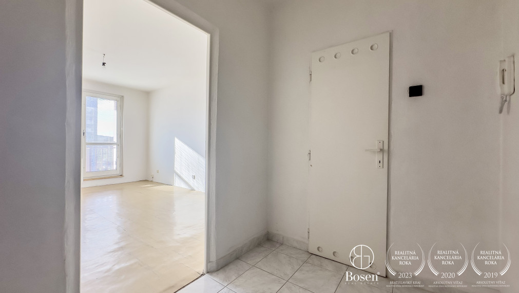 BOSEN | Výnimočný 2 izbový byt s 3x loggiou, 79m2.