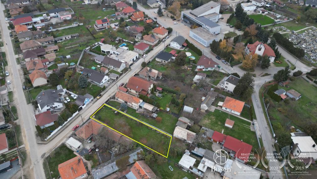 BOSEN | Na predaj stavebný pozemok v Orechovej Potôni