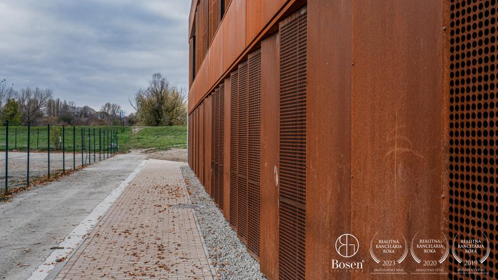 BOSEN | BLUEWAVE Riverside 2-izbový apartmán s úžasným výhľadom, Banka, Piešťany, 89.92m2