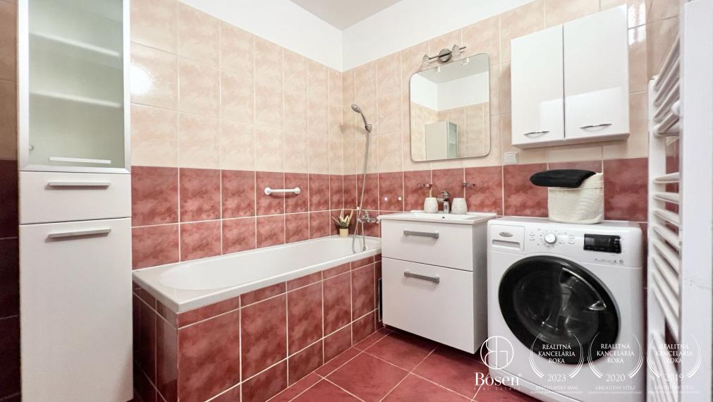 REZERVOVANÝ BOSEN | Na predaj byt 1+kk o veľkosti 45 m2 na ulici Veľkomoravská, Trenčín