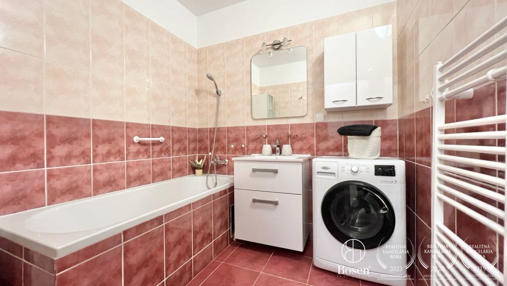 REZERVOVANÝ BOSEN | Na predaj byt 1+kk o veľkosti 45 m2 na ulici Veľkomoravská, Trenčín