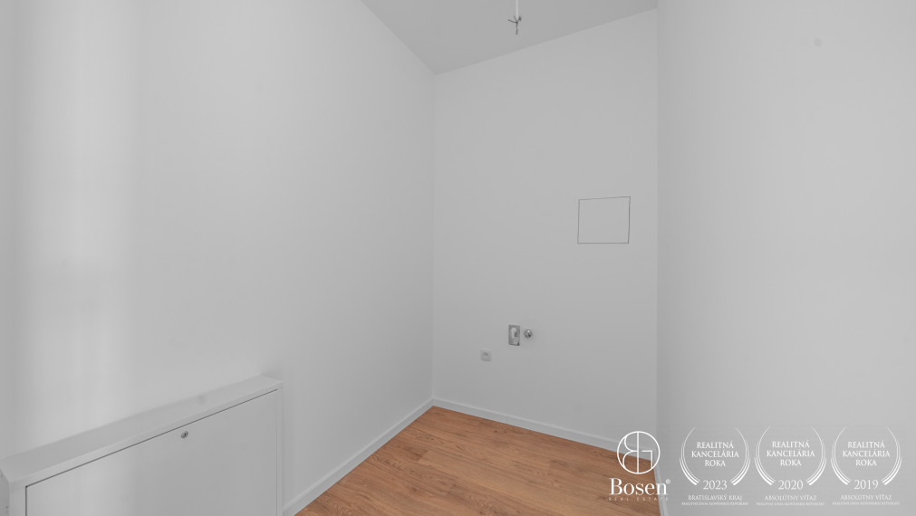 BOSEN | BLUEWAVE _ 2 izbový apartmán s predzáhradkou, A8_02, Banka, Piešťany, 124.35 m2