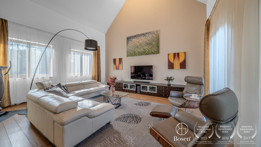 BOSEN | Modern family house with a beautiful garden and investment land, Brezová street