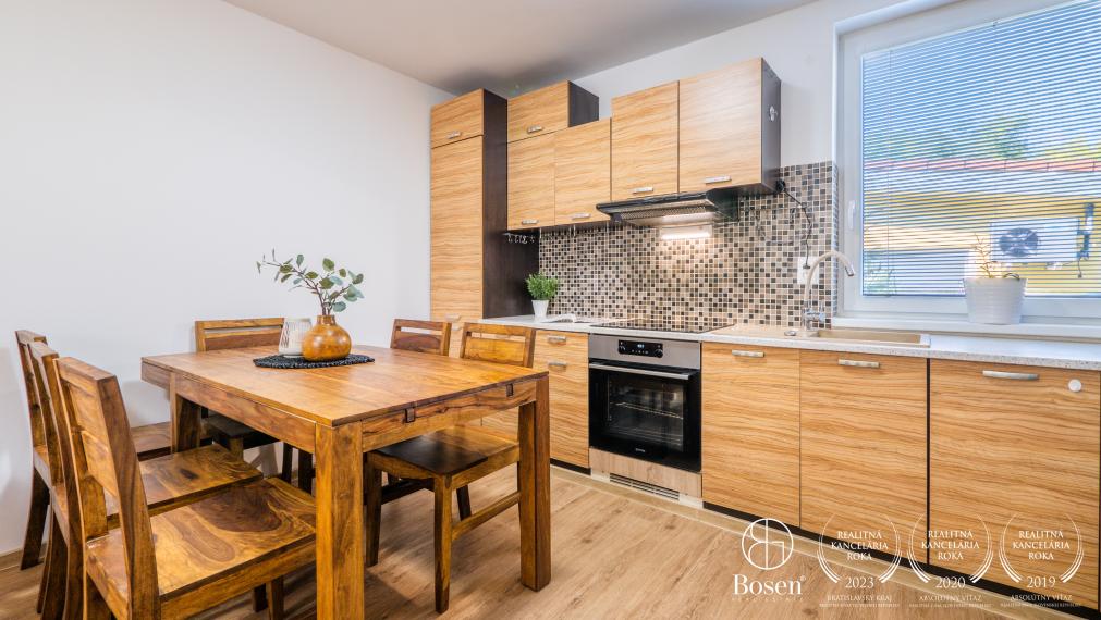 BOSEN | 4 izbový rodinný dom s wellness, Blatná na Ostrove