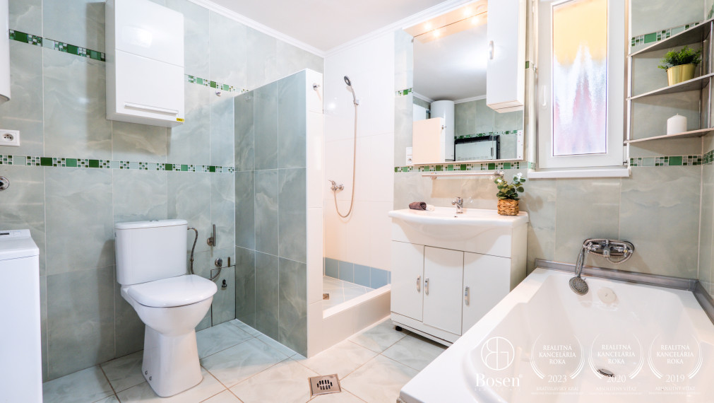 BOSEN | 4 izbový rodinný dom s wellness, Blatná na Ostrove