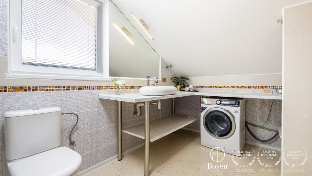 BOSEN | 4 izbový rodinný dom s wellness, Blatná na Ostrove