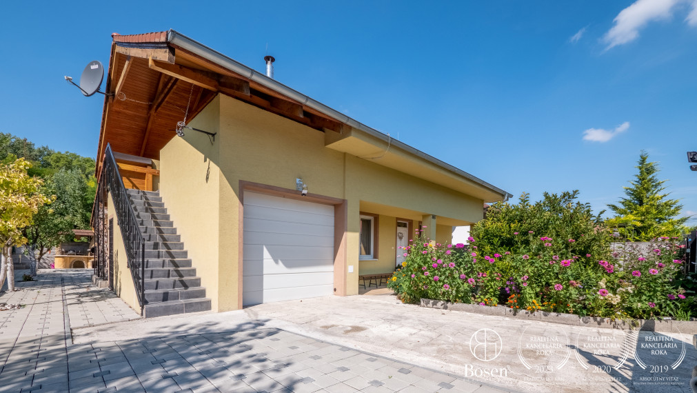 BOSEN | 4 izbový rodinný dom s wellness, Blatná na Ostrove