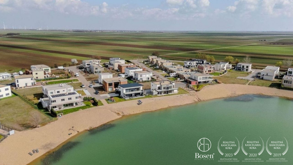Bosen Realicity / 5 izbová rodinná vila pri jazere v Seeresidenz v Parndorfe