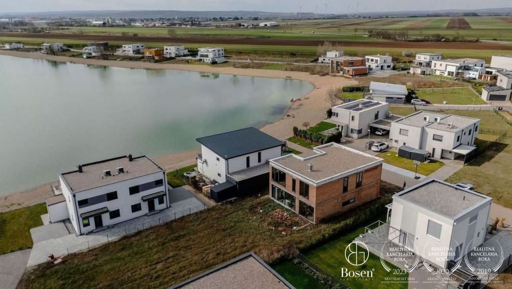 Bosen Realicity / 5 izbová rodinná vila pri jazere v Seeresidenz v Parndorfe