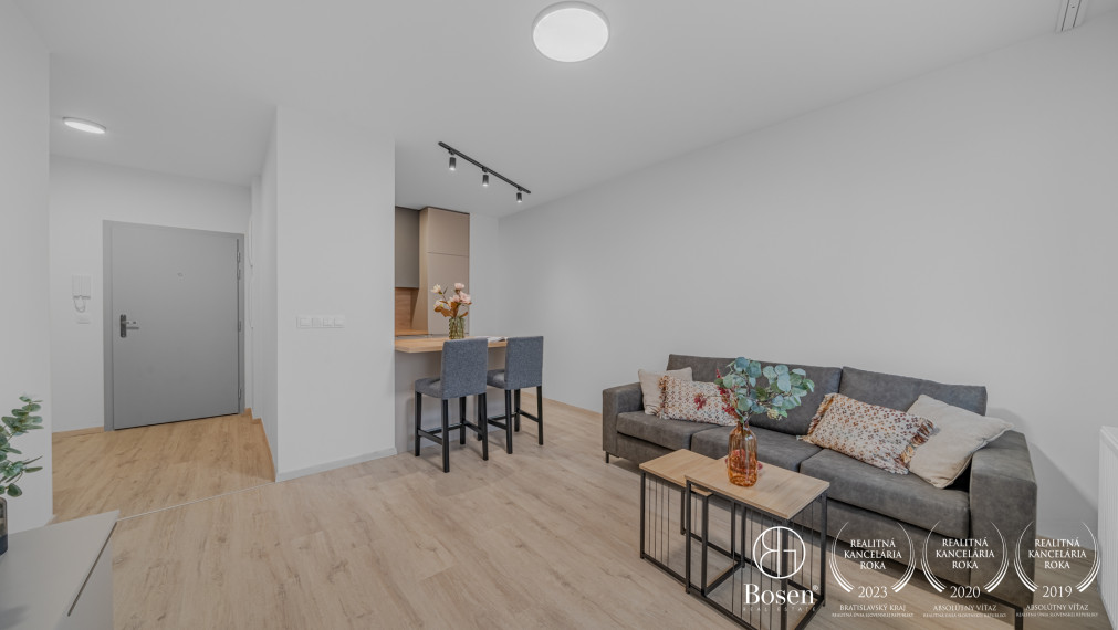 BOSEN | 2 izbový priestranný zariadený byt, Ovocné sady