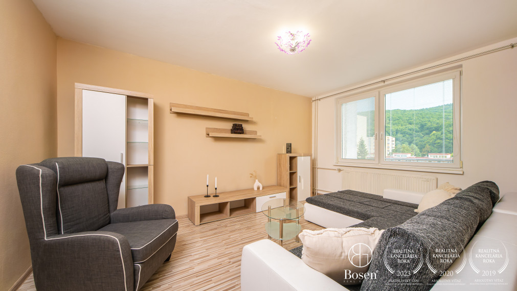 BOSEN | Na predaj 2 izbový byt na ulici SNP - Trenčianske Teplice