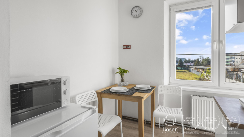 BOSEN | Na prenájom  1 izbový byt v centre mesta v Malackách