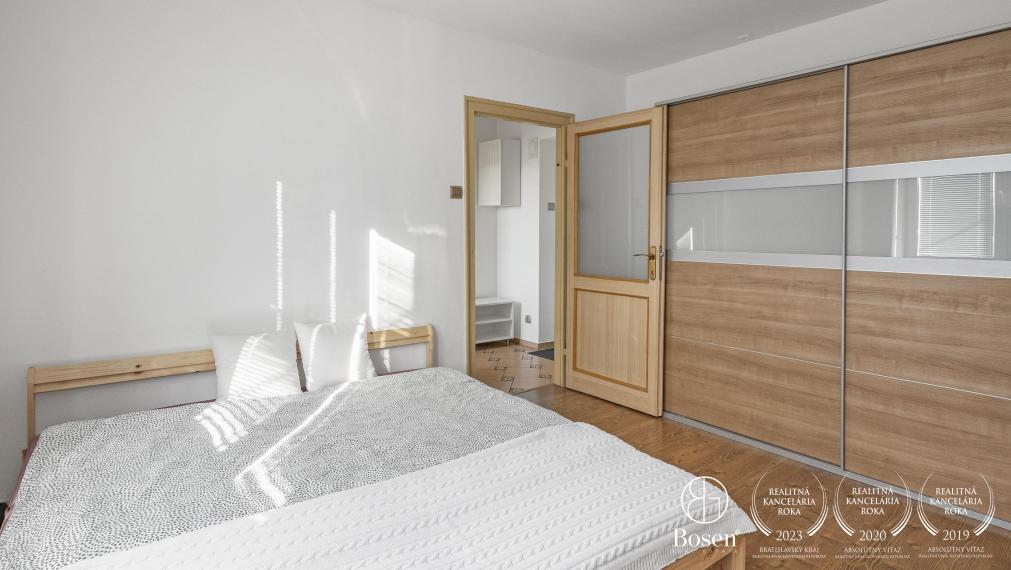 BOSEN | Na prenájom  1 izbový byt v centre mesta v Malackách