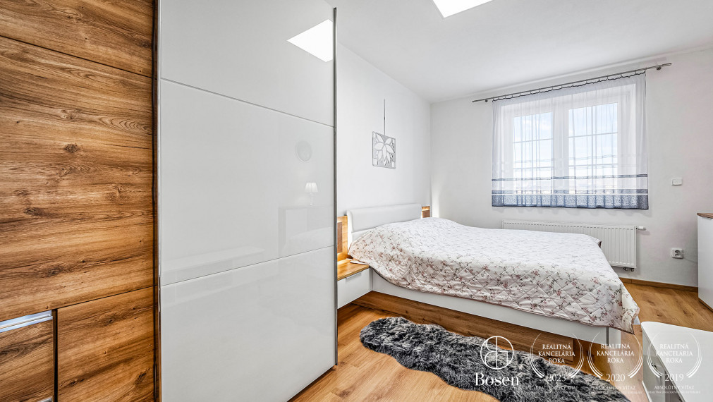 BOSEN |Krásny a priestranný, zariadený mezonet na PREDAJ