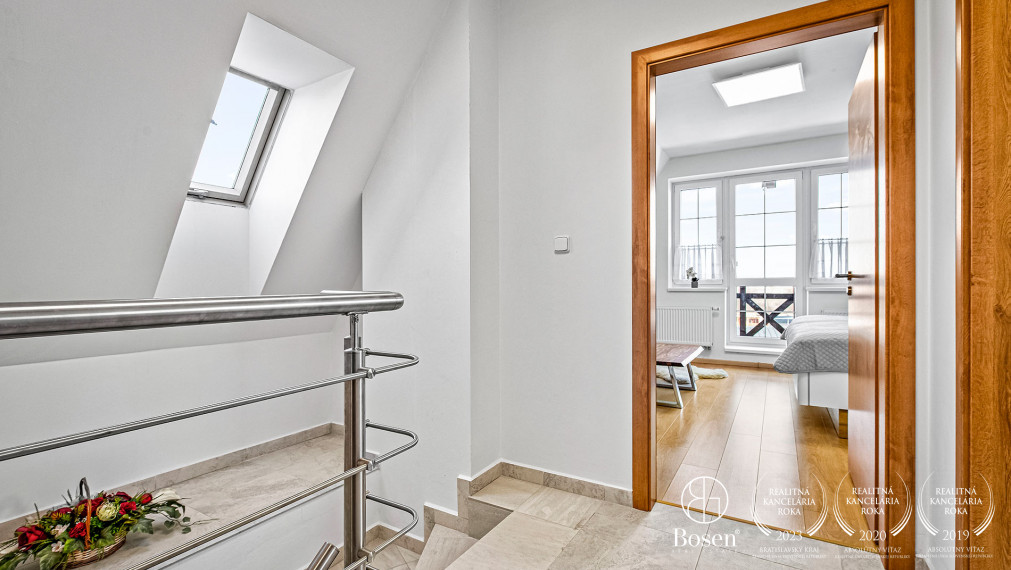 BOSEN |Krásny a priestranný, zariadený mezonet na PREDAJ