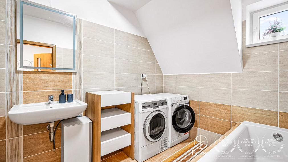 BOSEN |Krásny a priestranný, zariadený mezonet na PREDAJ