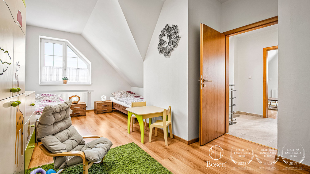 BOSEN |Krásny a priestranný, zariadený mezonet na PREDAJ