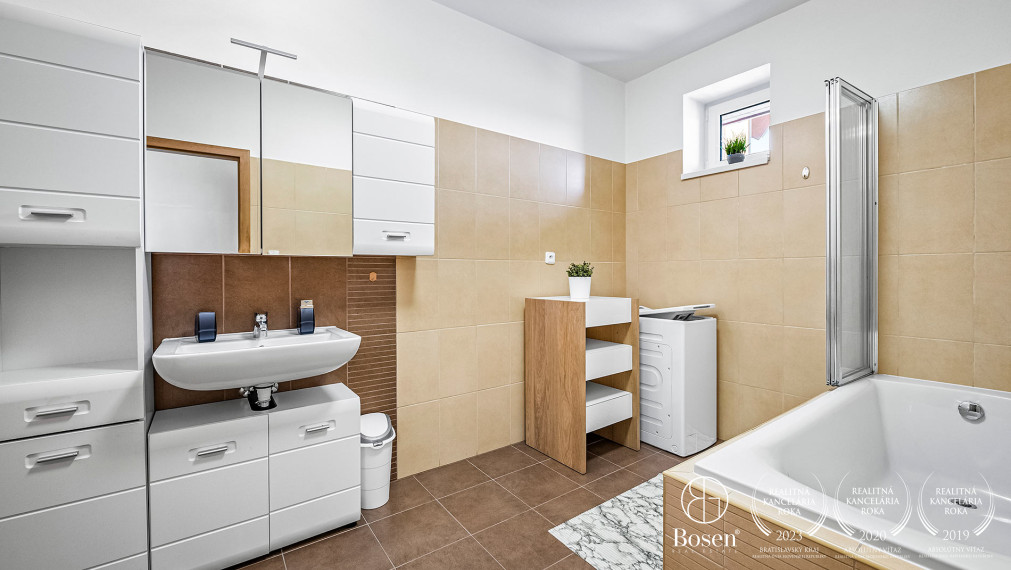 BOSEN | 2 izbový apartmánový byt so saunou na Prenájom