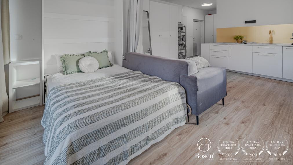 REZERVOVANÉ - BOSEN | Moderný 1-izbový byt s balkónom, pivničnou kobkou a garážou, Svätovavrinecká ul., BA