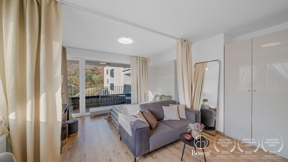 REZERVOVANÉ - BOSEN | Moderný 1-izbový byt s balkónom, pivničnou kobkou a garážou, Svätovavrinecká ul., BA