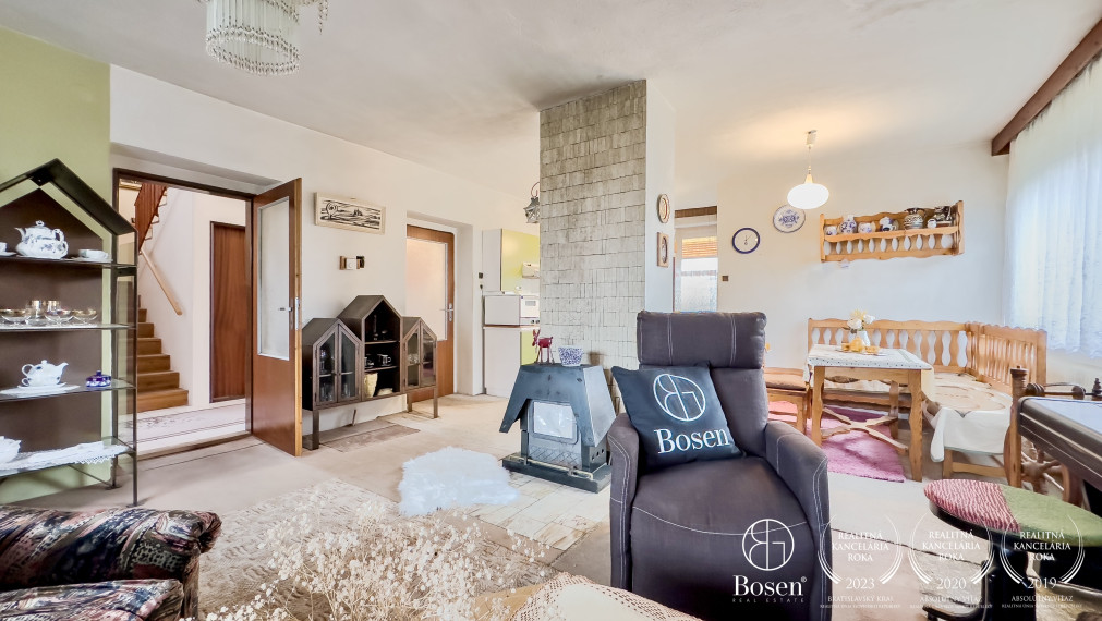 BOSEN | Rezervované, rodinný dom s veľkým pozemkom, Kalinovo.