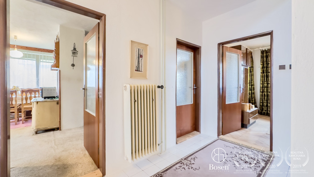 BOSEN | Rezervované, rodinný dom s veľkým pozemkom, Kalinovo.