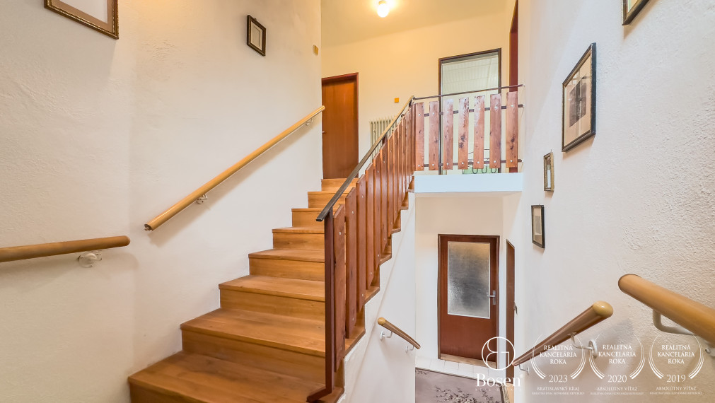 BOSEN | Rezervované, rodinný dom s veľkým pozemkom, Kalinovo.