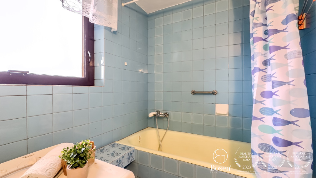 BOSEN | Rezervované, rodinný dom s veľkým pozemkom, Kalinovo.