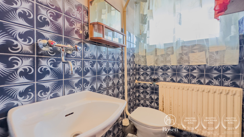 BOSEN | Rezervované, rodinný dom s veľkým pozemkom, Kalinovo.