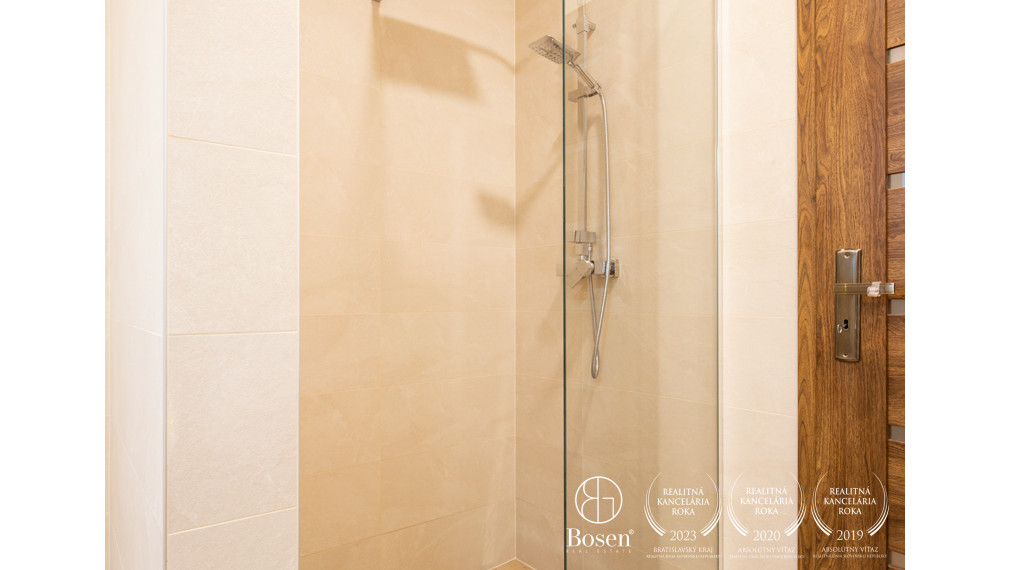 BOSEN | Inteligentný 5i RD pre náročných klientov 2km od Dun. Stredy