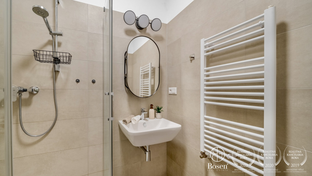 REZERVOVANÉ - BOSEN | Moderný 2-izbový byt s predzáhradkou a pivnicou, Bajkalská, BA